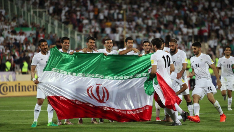 در فوتبال ایران، مرغ همسایه غاز است!