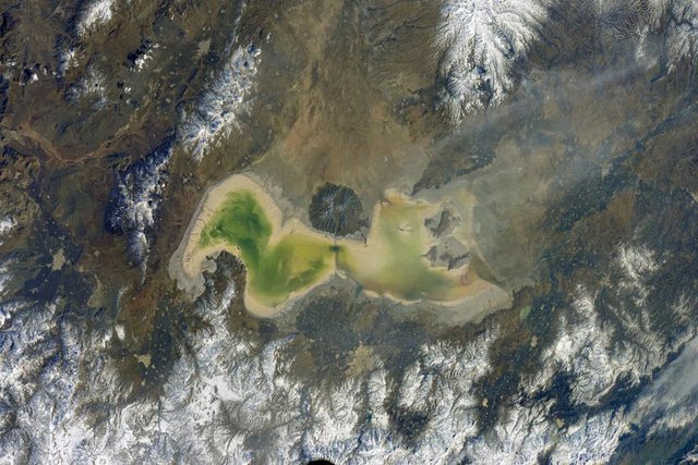 دریاچه شگفت‌انگیزی که باعث تعجب فضانورد روس شد + تصویر