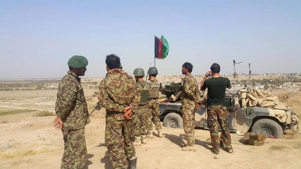 سقوط یک مرکز نظامی نیروهای مرزی در بادغیس به دست طالبان