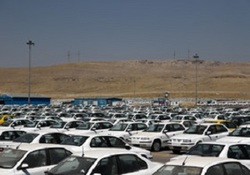 انجام حرکات نمایشی با خودروی داخلی + فیلم