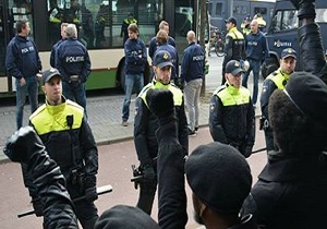 حمله با سلاح سرد در هلند