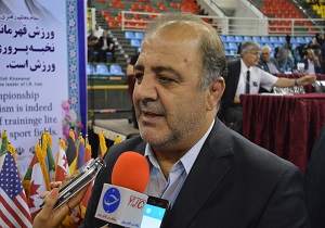 برگزاری رژه بزرگ هیئت‌های ورزشی در آذربایجان غربی