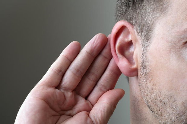 به رسمیت نشناختن زبان اشاره ایرانی بزرگترین مشکل ناشنوایان/ چگونه با یک ناشنوا ارتباط برقرار کنیم؟