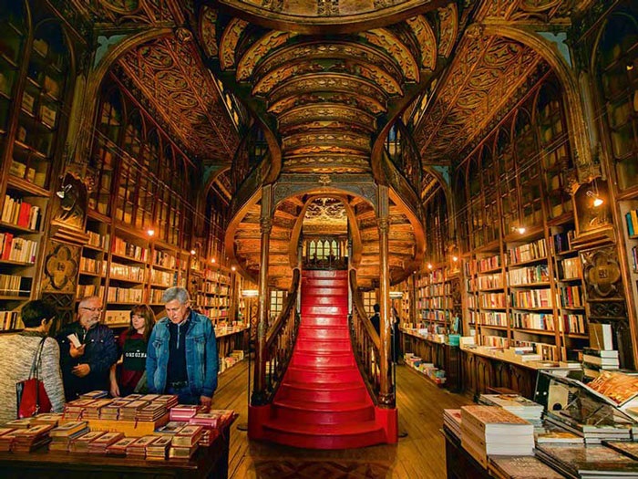 جالب‌ترین کتابخانه‌ها و کتاب فروشی‌های جهان را بشناسید