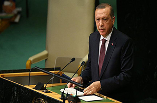 لحظه خروج اردوغان از سالن حین سخنرانی ترامپ در سازمان ملل + فیلم
