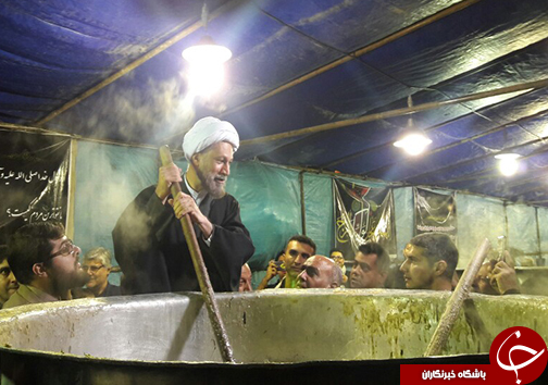 حضور مسئولان فارس در مراسم پخت آش نذری شیراز + تصاویر