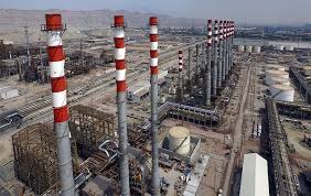 رکورد زنی نصب بزرگ‌ترین راکتور واحد تصفیه هیدروژنی نفتا در  پالایشگاه ستاره خلیج فارس