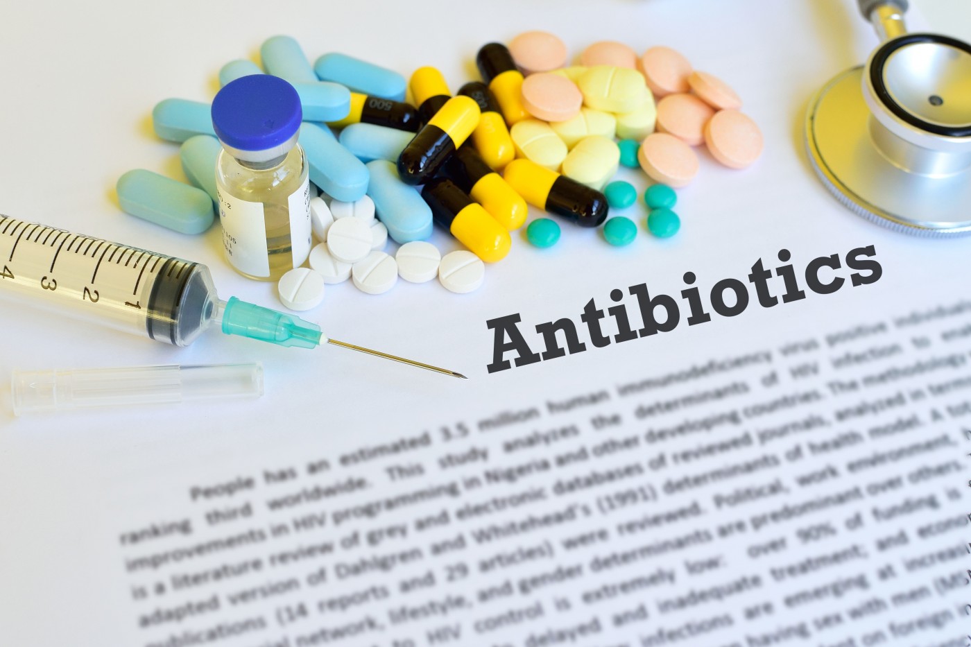 درمان بی‌نتیجه سرماخوردگی و آنفولانزا با آنتی بیوتیک/ دارو‌هایی که رکوددار مصرف در ایران هستند