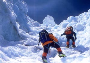 ادامه جستجو برای یافتن کوهنورد مفقود شده در دماوند