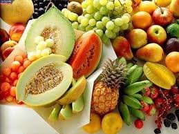 چرا نباید میوه‌ها را با پوست بخوریم؟