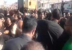 مراسم پرشور عزاداری اربعین با مداحی حسین طاهری + فیلم