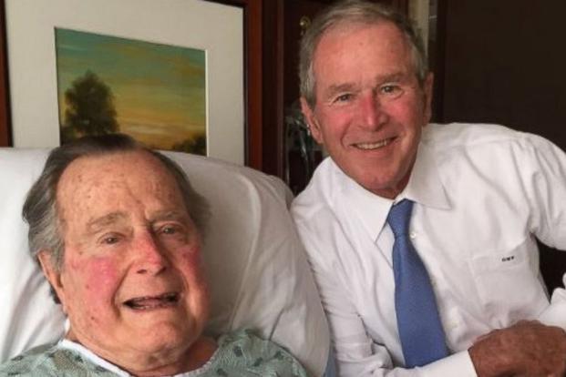 از کودکی تا مرگ «جرج بوش پدر» در قاب تصاویر