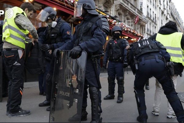 چهارمین شنبه اعتراضات ضددولتی فرانسه/ اجرای تدابیر شدید امنیتی در پاریس