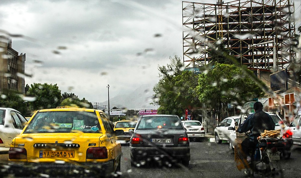 تاکسی دربستی؛ معضل روزهای برفی و بارانی تهران