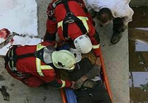 سقوط کارگر ساختمانی به چاله آسانسور در قزوین