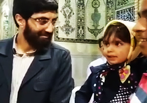 نوحه خوانی کودک جان باخته در سیل شیراز + فیلم