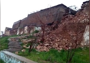 خطر تخریب کامل خانه‌ها در کوی علی‌آباد خرم‌آباد/ بافت قدیمی، مشکل اساسی در این منطقه + فیلم