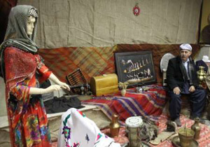 برپایی نمایشگاه فرهنگ و سنن کوردی در مهاباد