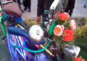 ابتکار جالب یک شهروند اصفهانی در تزیین دوچرخه + فیلم