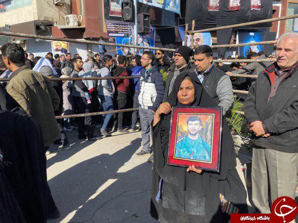 تصاویری از حضور پرشور مردم در مراسم تشییع شهید سلیمانی در کرمان
