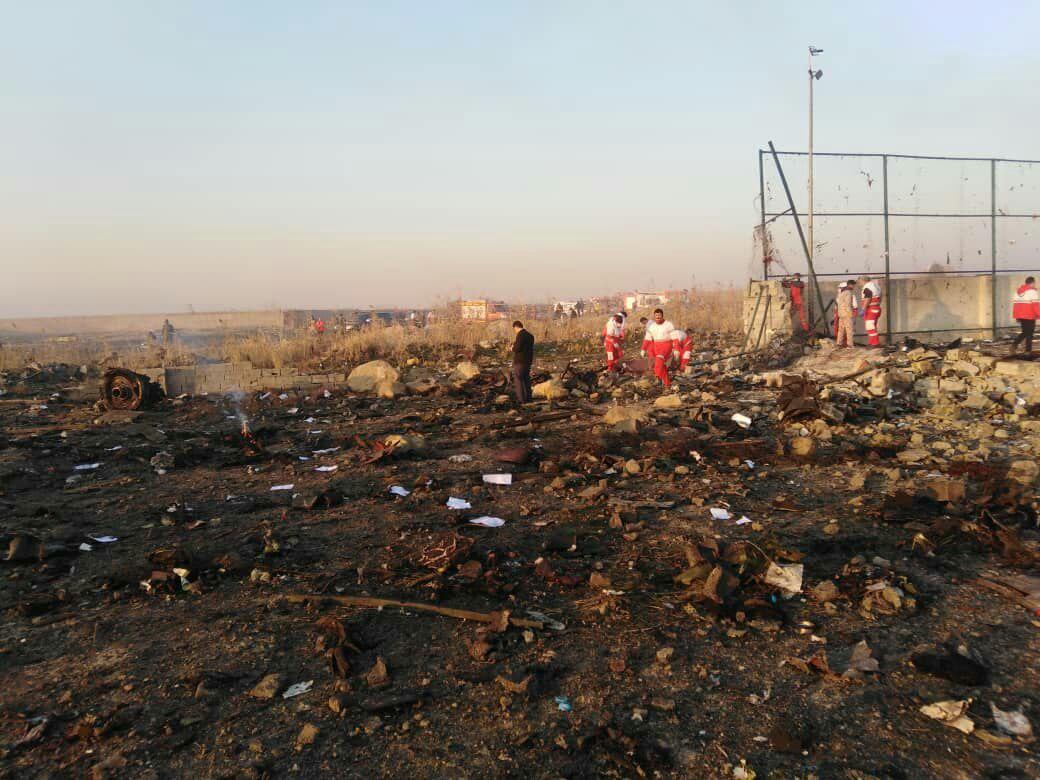 سقوط هواپیمای مسافربری در شهریار  تصاویر
