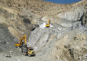 وجود و فعالیت ۲۴ معدن قیر طبیعی در این شهرستان گیلانغرب