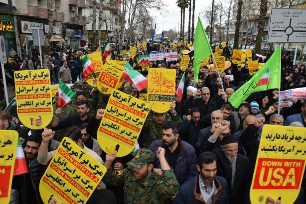 حضور پر شور مردم رشت در راهپیمایی حمایت از سپاه پاسداران انقلاب اسلامی + تصاویر