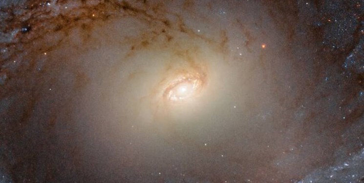 کهکشان «بشقاب پرنده» کشف شد+تصاویر