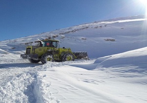 برف راه ارتباطی ۷۹۵ روستای کردستان را مسدود کرد