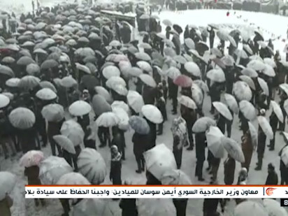 بازتاب حضور مردم رشت در راهپیمایی ۲۲ بهمن در هوای برفی در شبکه المیادین + فیلم