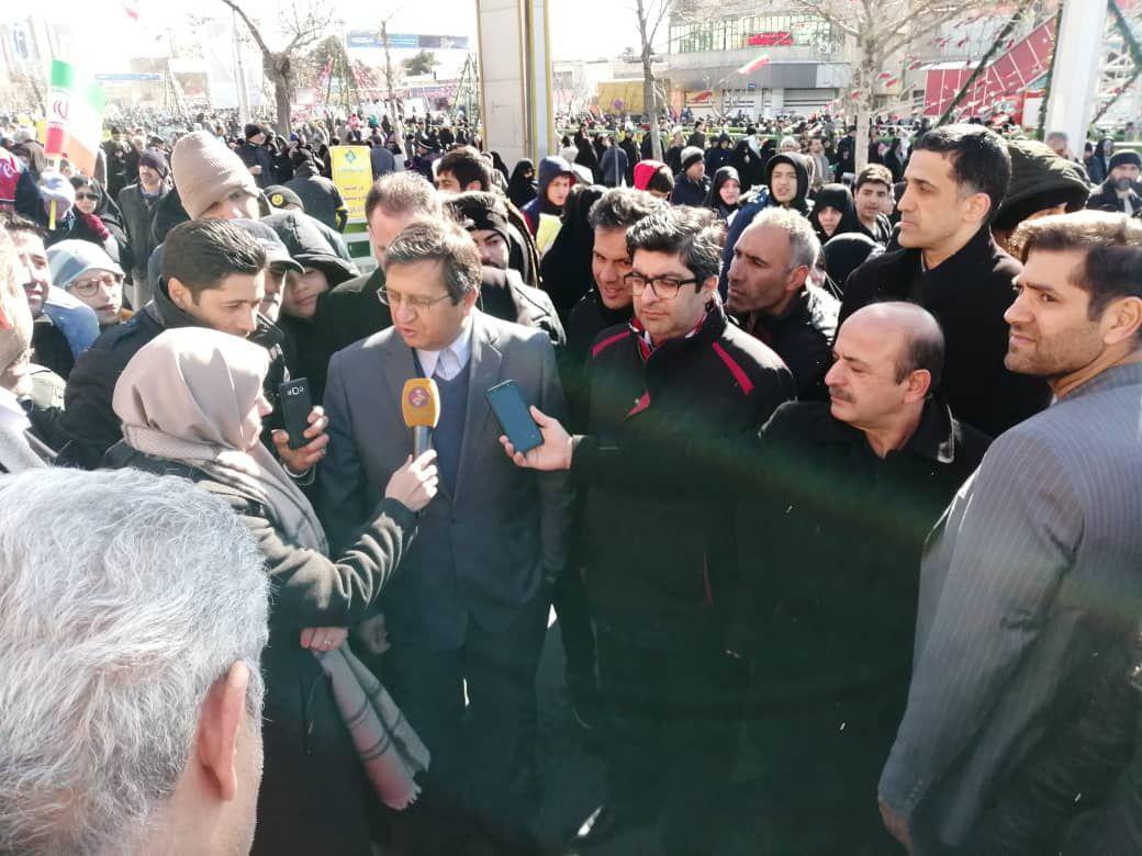 حاشیه‌های راهپیمایی ۲۲ بهمن ۹۸ در تهران