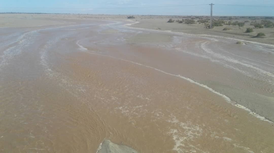سیلاب راه ارتباطی ۴۳ روستای ریگان را قطع کرد
