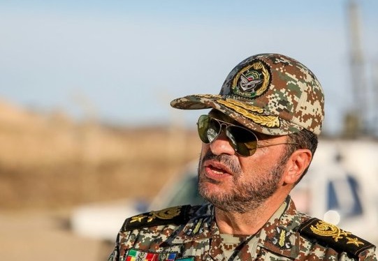 سرباز در نظام اسلامی باید علاوه بر مهارت نظامی بصیرت هم داشته باشد
