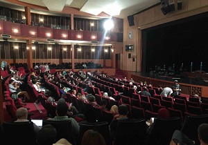 تمدید اجرای نمایش قصه ظهر جمعه در اهواز 