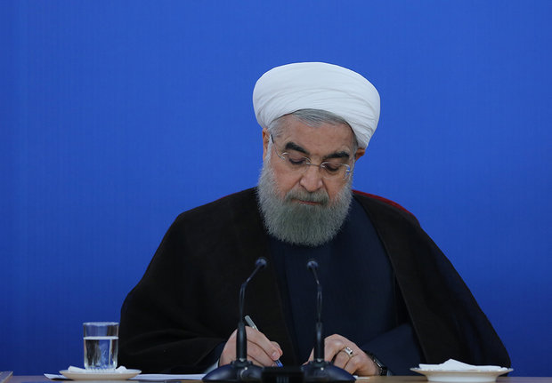 روحانی درگذشت برادر معاون امور مجلس رئیس جمهور را تسلیت گفت