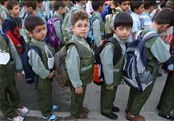 شکستن روزه بر سر سفره انگلیس + صوت