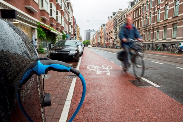 طرح عجیب مسئولان شهر آمستردام برای از بین بردن آلودگی هوا