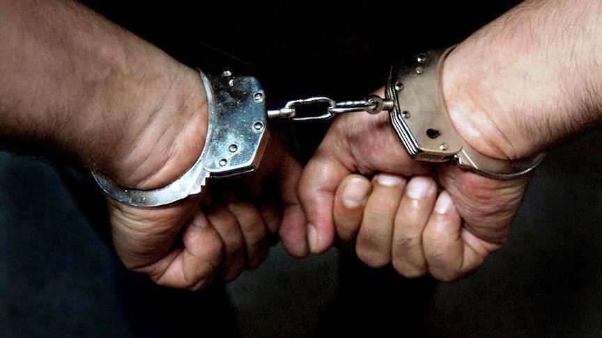 دستگیری سارق حرفه‌ای با ۱۲ فقره سرقت در نیشابور