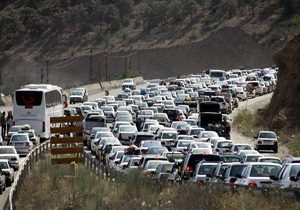 ترافیک نیمه سنگین و سنگین در جاده‌های مازندران / جاده کیاسر - ساری یکطرفه شد