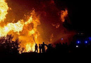 مهار آتش سوزی گسترده روستا‌های منطقه «بیشکان»