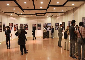 نمایشگاه عکس فاتحان خرمشهر در قصرشیرین برگزار شد