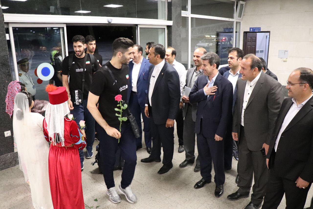 تیم ملی والیبال ایران وارد ارومیه شد