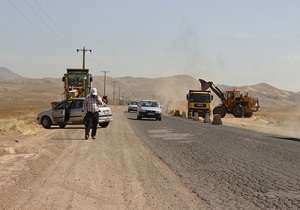 پروژه تعریض باند شرقی جاده اسماعیل آباد قزوین در حال اجراست