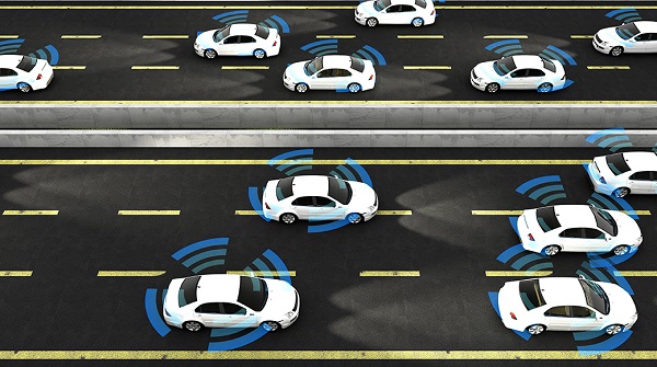 تحلیل و بررسی خودروهای هوشمند/ آیا خودروهای متصل به اینترنت می‌تواند به طور کامل جایگزین خودروهای کنونی می‌شود؟