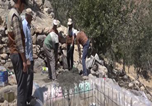 ساخت حوضچه و آبشخور برای استفاده حیوانات وحشی در ارسنجان