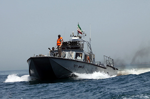 «آذرخش» تیری در قلب ائتلاف تروریستی دریایی آمریکا در خلیج فارس + تصاویر