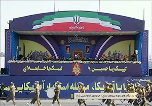 رژه یگان‌های نمونه نیروهای مسلح در حرم امام خمینی (ره) + فیلم