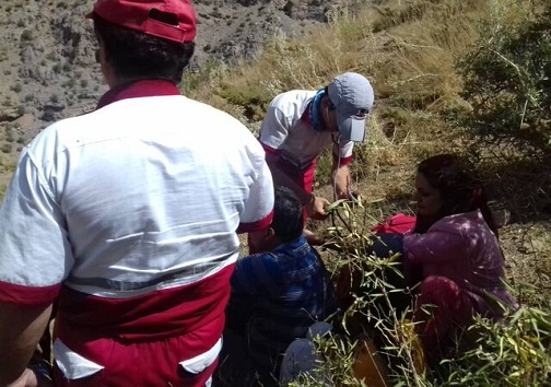 نجات گردشگران بندرعباسی در ارتفاعات کوه گل