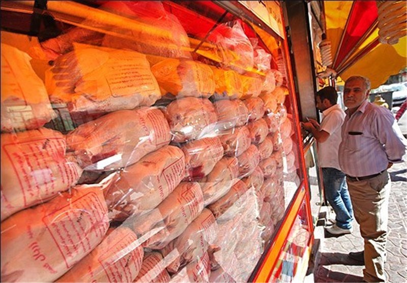 ثبات نرخ مرغ در بازار ادامه دار شد/ حداکثر قیمت هر کیلو مرغ ۱۴ هزار تومان