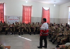 برگزاری دوره آموزشی کمک‌های اولیه ویژه سربازان در قزوین